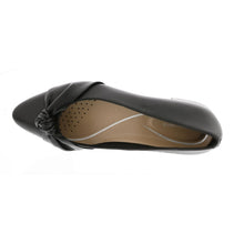 Load image into Gallery viewer, Easy Spirit Caster Women's Pump, 8.5 B(M) US, Black
