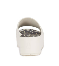 Load image into Gallery viewer, BareTraps PARVATI Women's Sandals &amp; Flip Flops Cream Size 7 M (BT27827)