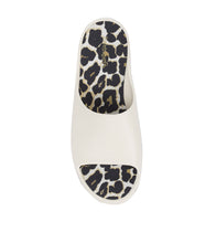 Load image into Gallery viewer, BareTraps PARVATI Women's Sandals &amp; Flip Flops Cream Size 7 M (BT27827)
