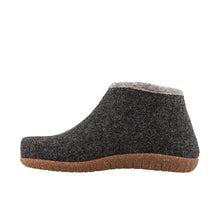 Load image into Gallery viewer, New Taos Footwear Women's Woolside Boot Charcoal 38