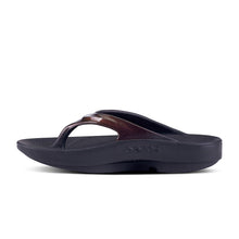 Load image into Gallery viewer, OOFOS Women's Oolala Luxe Thong Recovery Sandal - Color: Cabernet (Regular Width) - Size: 7