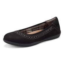 Load image into Gallery viewer, Earth Origins Women&#39;s Fable Slip-On Leather Flat for Work, Casual, Everyday - Black - 7 Narrow