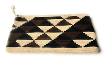 Load image into Gallery viewer, 100% Handmade Wristlet bag