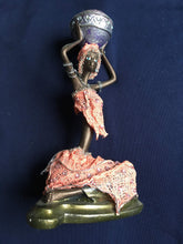 Load image into Gallery viewer, Handmade Statuette palenquera Women