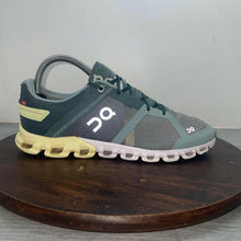 Load image into Gallery viewer, ON Women's Low-Top Sneakers, sea Limelight, 7