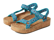 Load image into Gallery viewer, BORN Female Adult Women 7 BR0035413 Turquoise Fabric