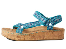Load image into Gallery viewer, BORN Female Adult Women 7 BR0035413 Turquoise Fabric