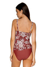 Load image into Gallery viewer, Sunsets Hawaiian Hideaway Taylor Underwire Tankini Top