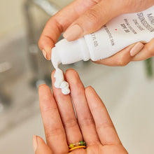 Load image into Gallery viewer, First Aid Beauty Mineral Sunscreen Zinc Oxide Broad Spectrum SPF 30