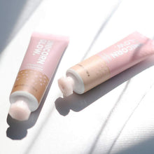 Load image into Gallery viewer, Unicorn Glow Hydrating Foundation 07 Honey