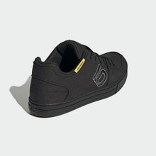 Load image into Gallery viewer, Adidas Five Ten Freerider Canvas Mountain Bike Shoes