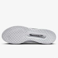Load image into Gallery viewer, NikeCourt Zoom Pro Men&#39;s Hard Court Tennis Shoes (DV3278-102,White/Black) Size 10