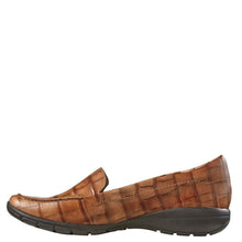 Load image into Gallery viewer, Easy Spirit Abide 8 Womens Slip On 8.5 BM US CaramelCrocodile