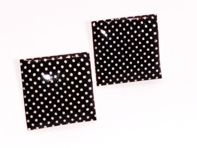 Earrings Black Square whit white points